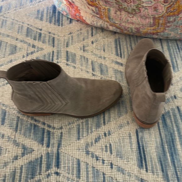 Korks Boots - Picture 2 of 9